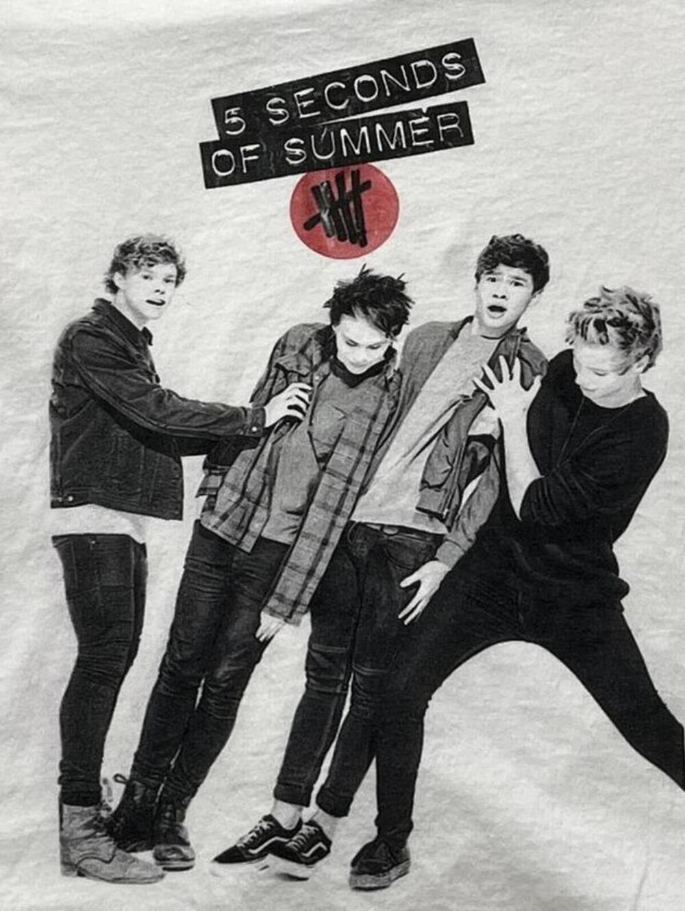 5 Seconds Of Summer Preowned Small T-shirt